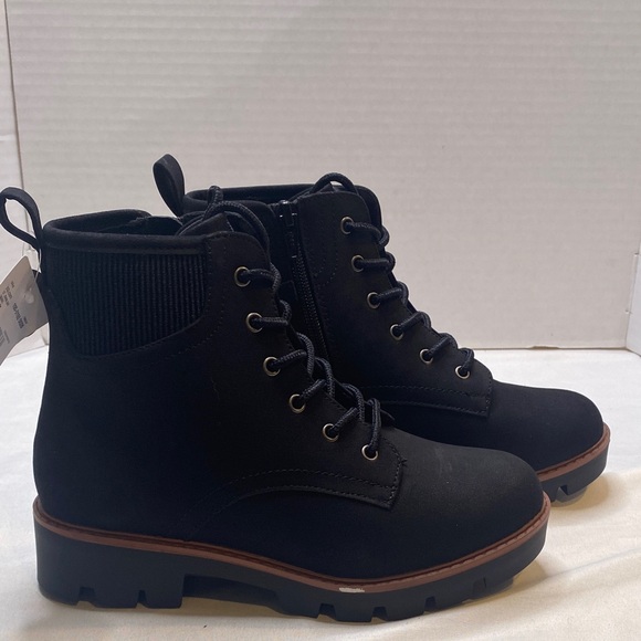 St. John's Bay Black Combat Boots - Picture 7 of 10